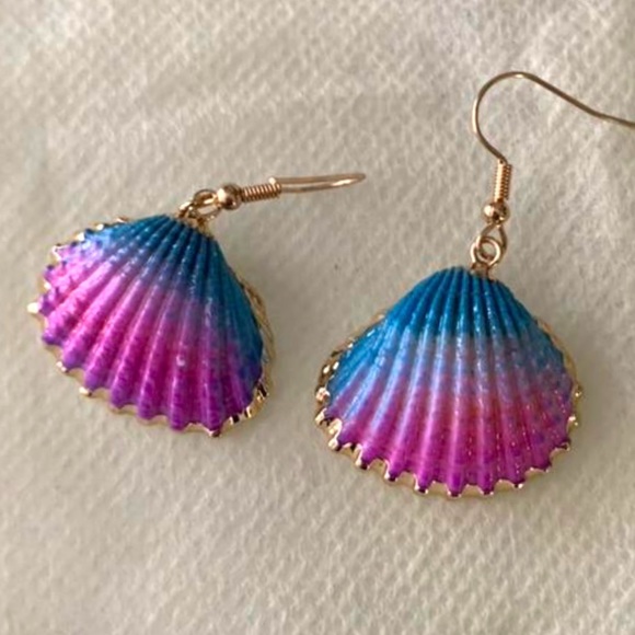 “Ombre Scallop Shell” Pink Blue Bivalve Clam Oyster Gold-Dipped Mermaid Earrings - Picture 16 of 16